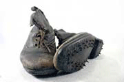 360 degree view of caulked boots
