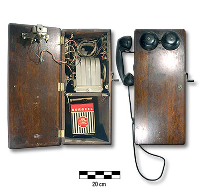 Photographie : t&eacute;l&eacute;phone (Les fleurons de Bonnech&egrave;re)